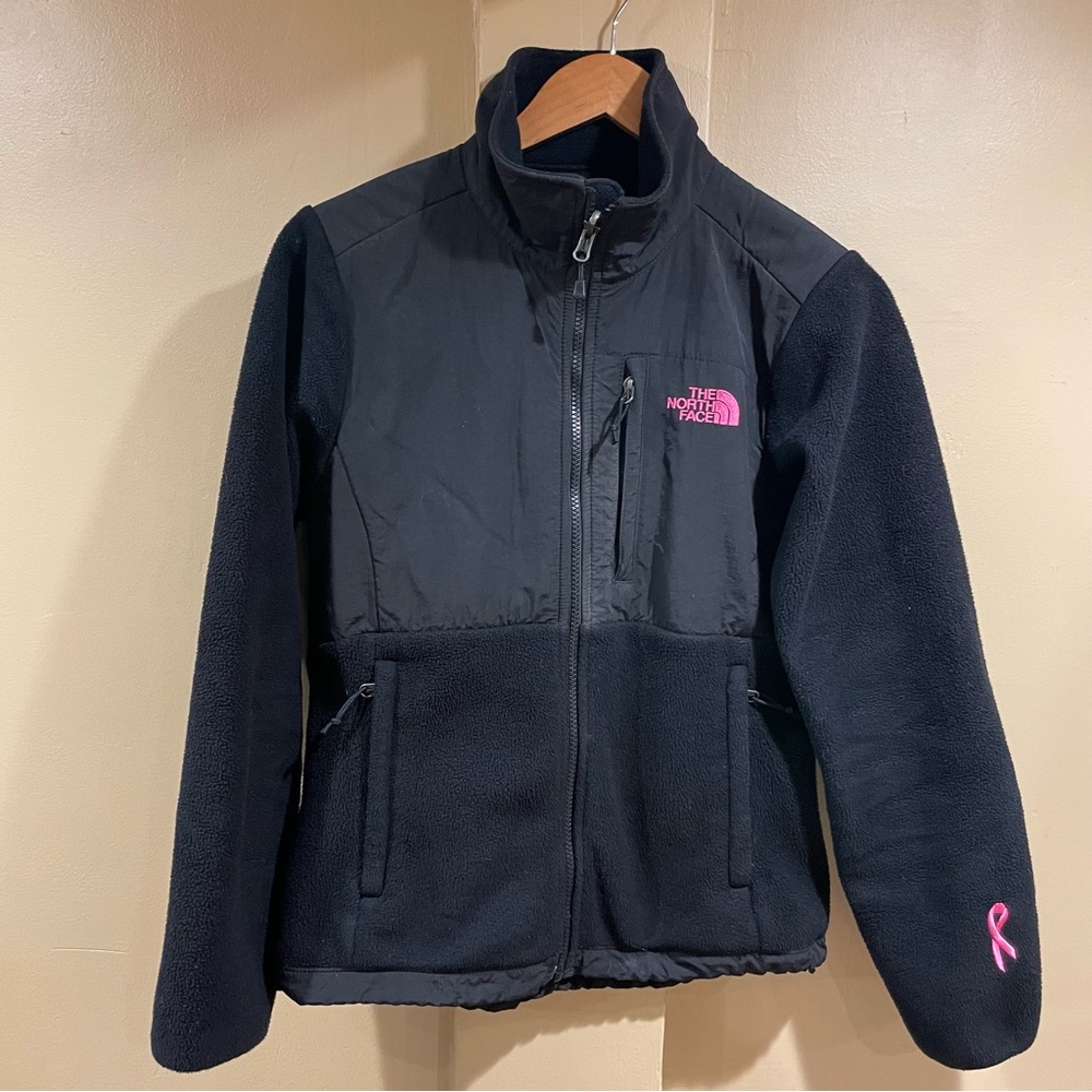 ✨The North Face Black Fleece Jacket with Pink Logo